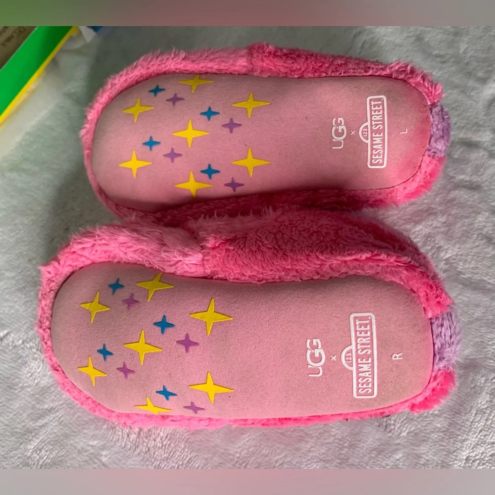 UGG x Sesame Street Pink Baby Bixbee Booties Abby Cadabby Size 4 / 5